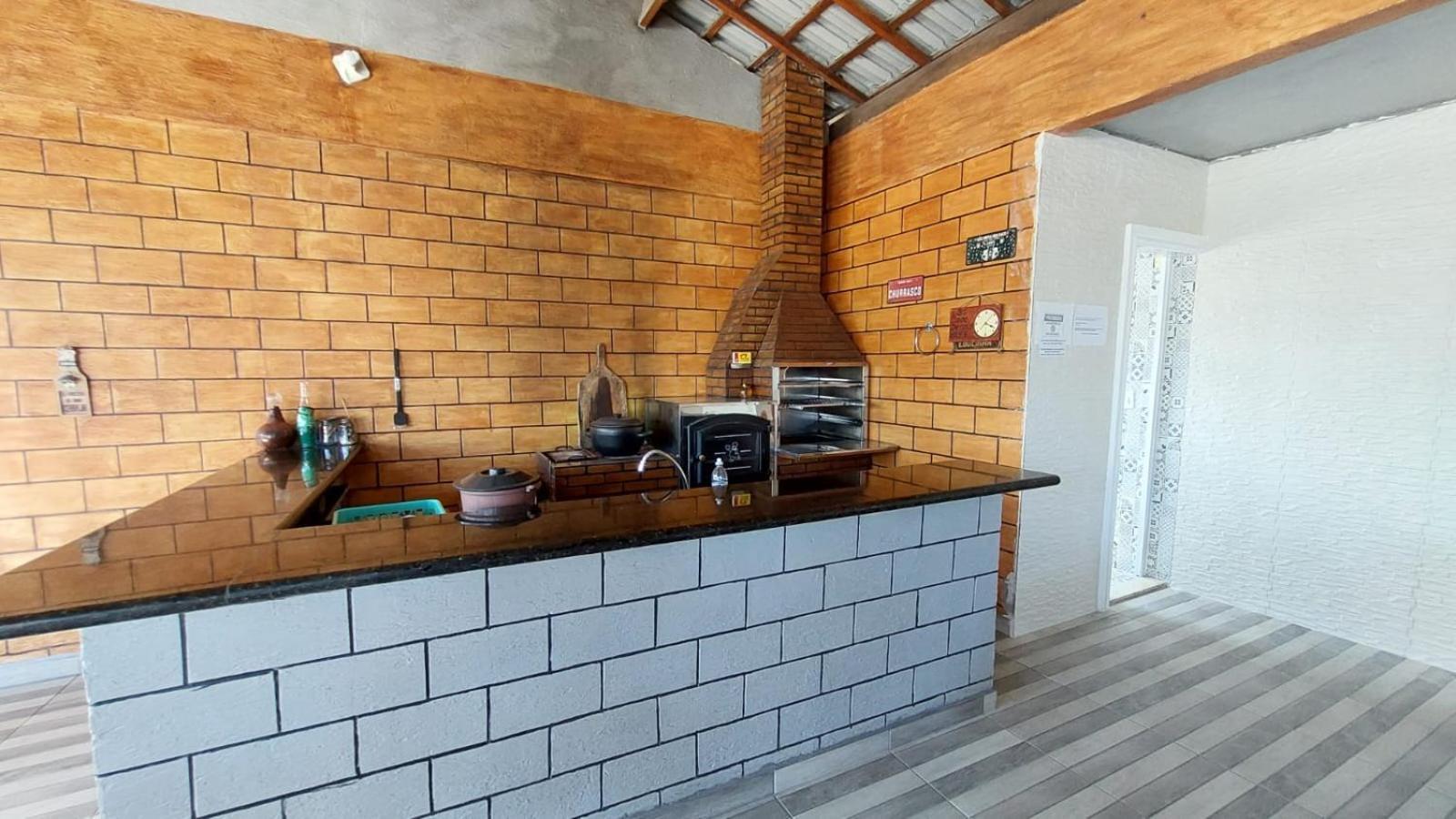 Suites 500M Praia Da Enseada กัวรูจา ภายนอก รูปภาพ